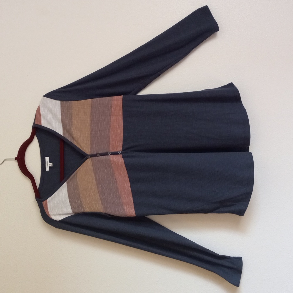 Maurices Long Sleeved Pullover - XXL